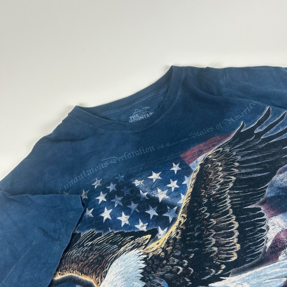 The Mountain Mens 2XL Blue Eagle American Flag Declaration of Independence Shirt